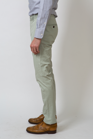 The Medium Weight Chino in Pale Green