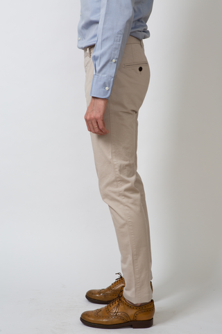 The Medium Weight Chino in Stone