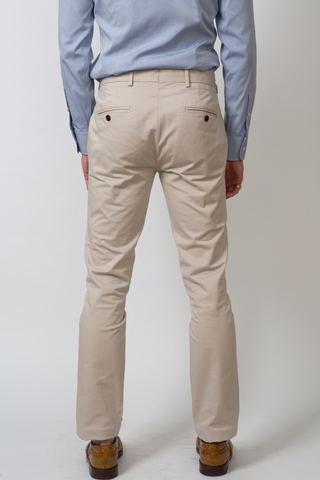 The Medium Weight Chino in Stone