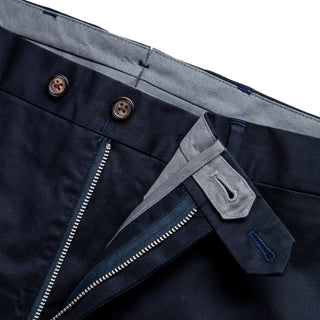 The Lightweight Chino in Navy Blue