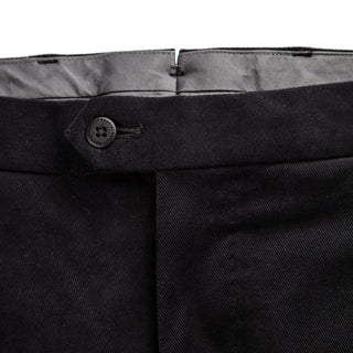 The Brushed Cotton Chino in Black