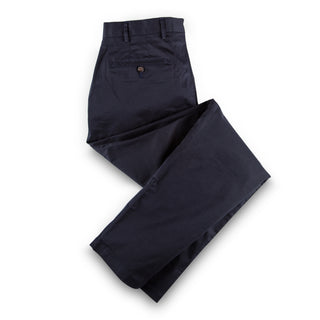 The Lightweight Chino in Navy Blue